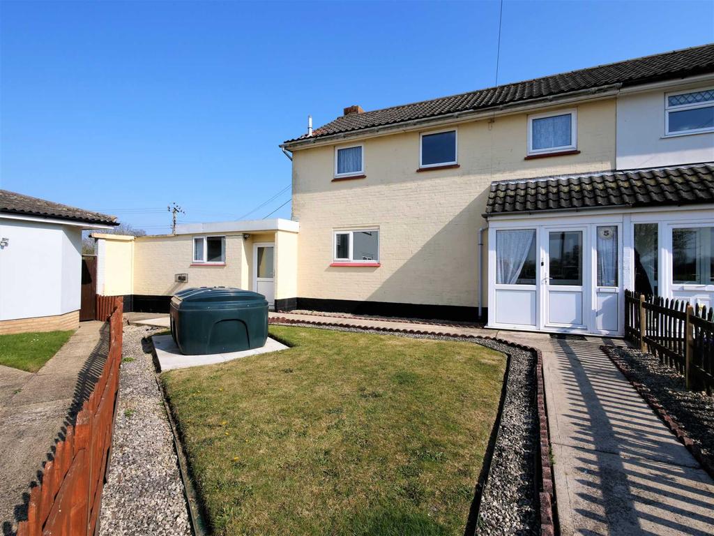 Church Close, Great Wenham *Guide... 3 bed semidetached house £325,000