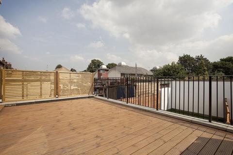 2 bedroom apartment to rent, Southgate Road, Islington, N1