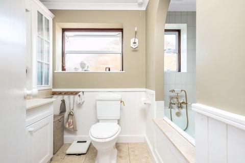 28 Knoll Road, Bexley, DA5 1AZ