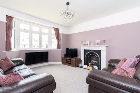 202 Chaldon Way, Coulsdon, CR5 1DH