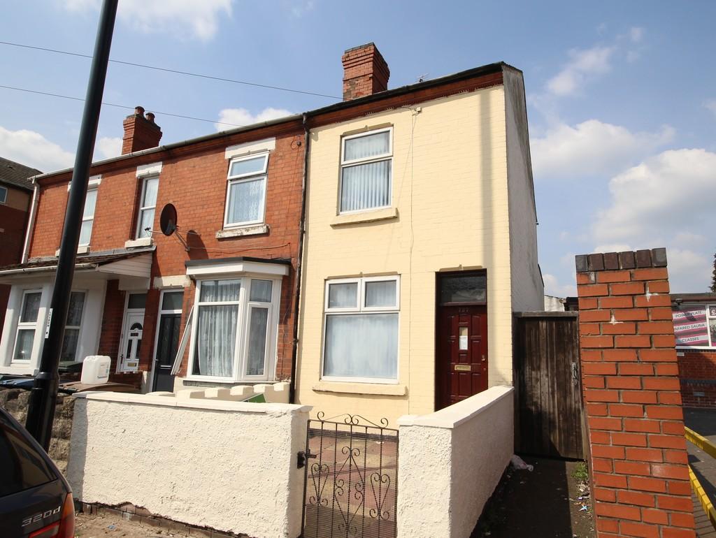 Foleshill Road, Coventry 2 bed end of terrace house £700 pcm (£162 pw)