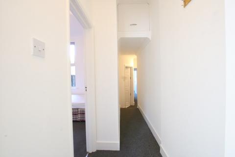 2 bedroom flat to rent, Chapter Road, Willesden, London