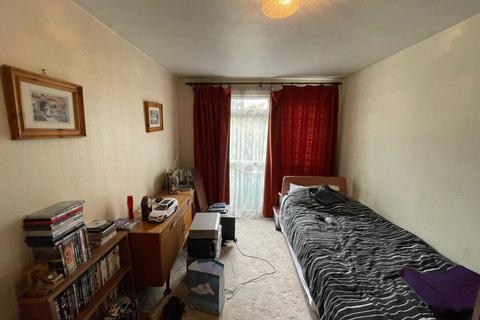 7 Burrell Close, Edgware, HA8 8FH