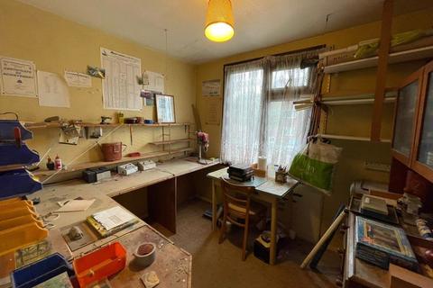7 Burrell Close, Edgware, HA8 8FH