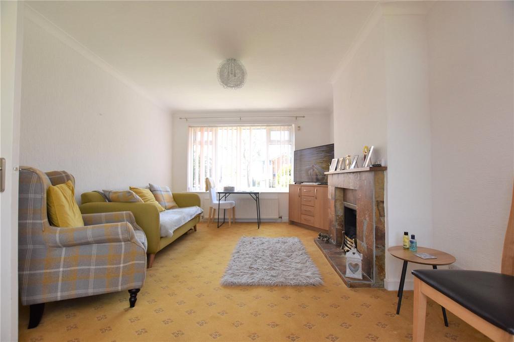 The Roundway, Morley, Leeds 3 bed bungalow £285,000