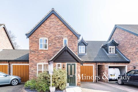 45 Captain Ford Way, Dereham, NR19 1WQ