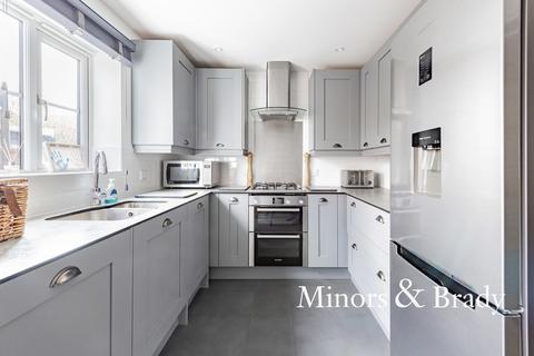 45 Captain Ford Way, Dereham, NR19 1WQ
