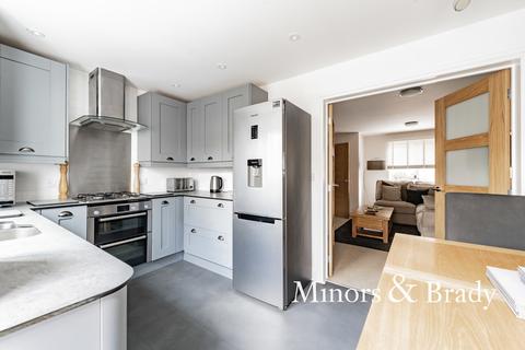 45 Captain Ford Way, Dereham, NR19 1WQ