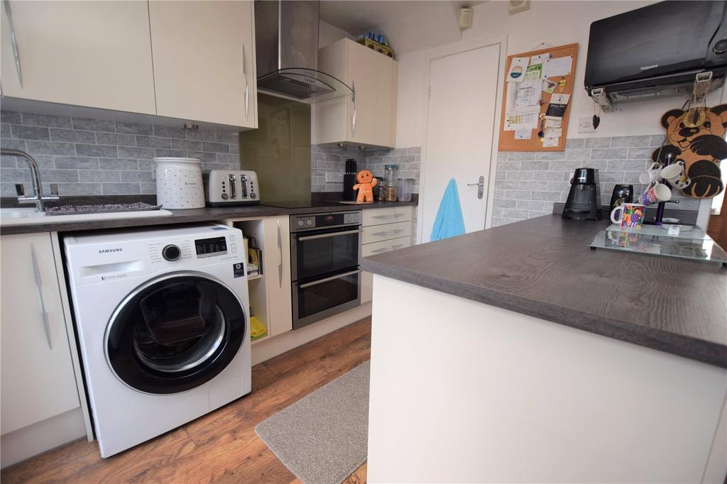 Kitchen Shot 2