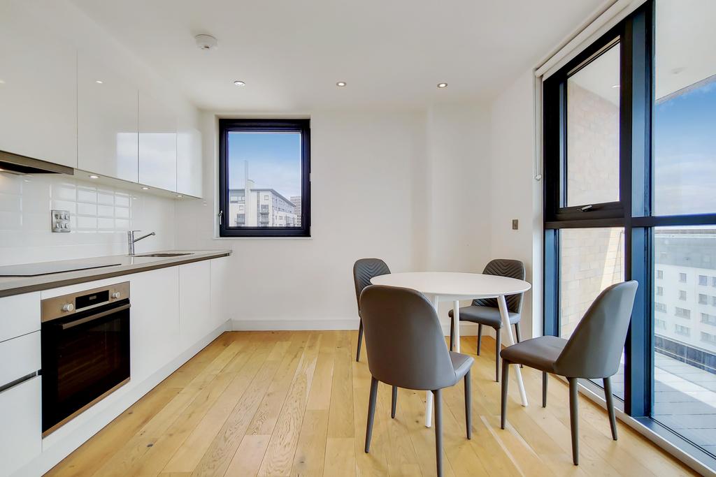 6 Kitchen-Reception-3-min.jpg