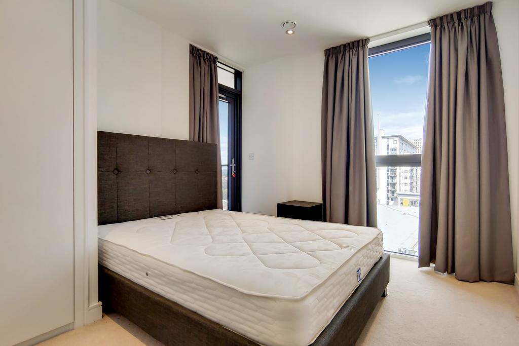 2 Main Bedroom-0-min.jpg