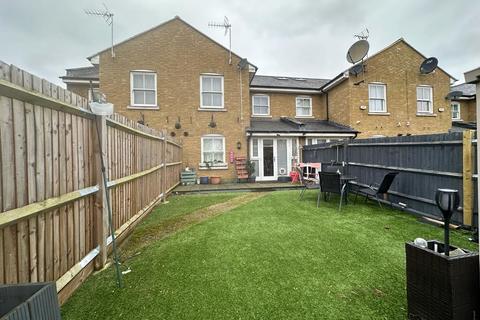 3 bedroom terraced house for sale, Government Row, Enfield