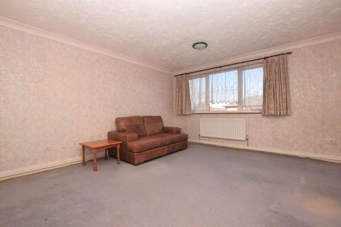 10 The Knoll, Palacefields, Runcorn, WA7 2UQ