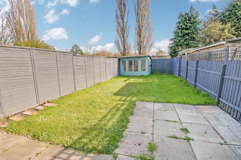 Danes Drive, Hessle 2 bed terraced house £625 pcm (£144 pw)