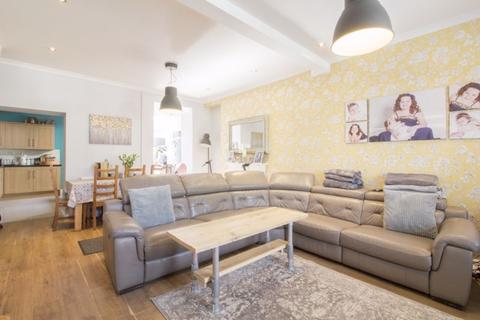 27 Bridgefield Street, Abertridwr, Caerphilly, CF83 4DG