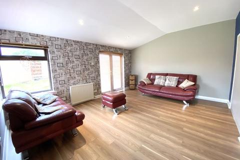 8 Glendale Crescent, Ayr, KA7 3SQ