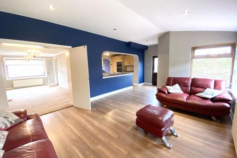 8 Glendale Crescent, Ayr, KA7 3SQ