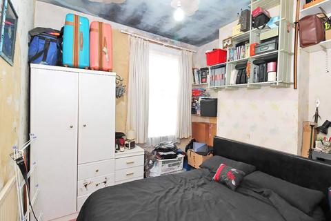 69 Castleton Road, Ilford, IG3 9QP