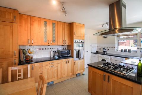 10 Penmere Drive, Werrington, Stoke-on-trent, ST9 0NG