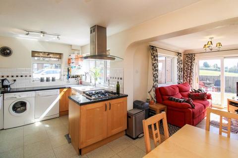 10 Penmere Drive, Werrington, Stoke-on-trent, ST9 0NG