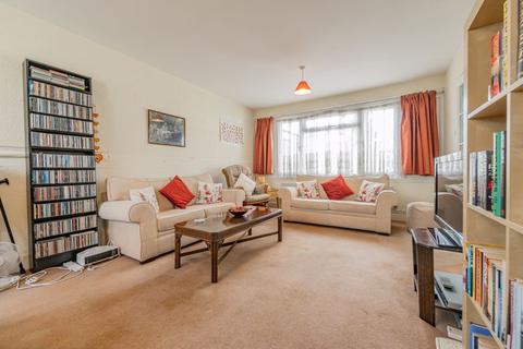 83 Cotlandswick, London Colney, St Albans, AL2 1EQ