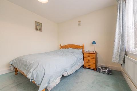 83 Cotlandswick, London Colney, St Albans, AL2 1EQ