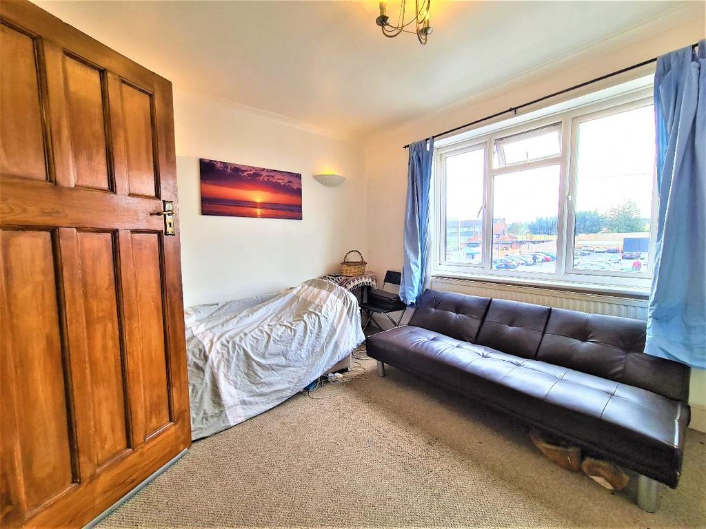 Brookhill Road, EN4 House share £500 pcm (£115 pw)
