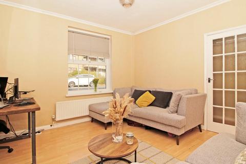 128 Ivorydown, Bromley, BR1 5EF