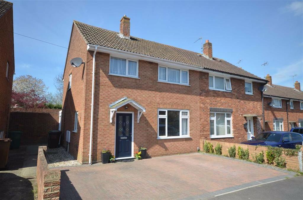 Green Bank, Brockworth 3 bed semidetached house £215,000