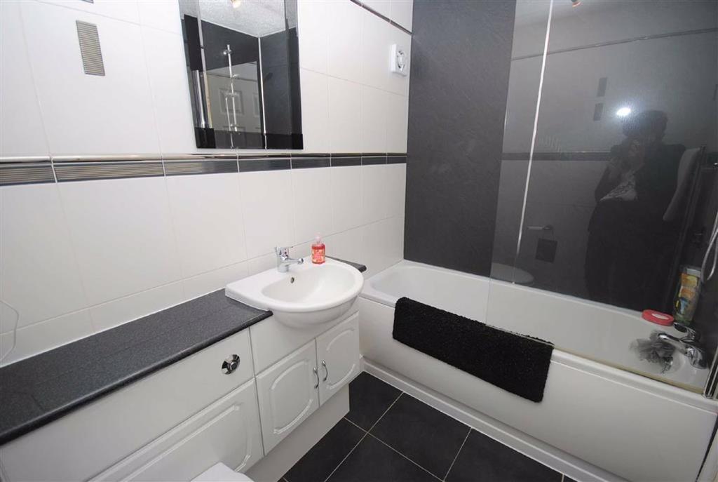 Ground Floor Bathroom