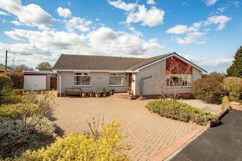 Mount Blair View, Burghmuir, Perth 4 bed detached bungalow £312,500