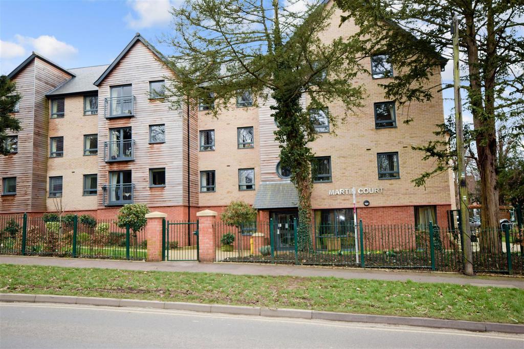 Martin Court St Catherines Road Grantham 2 bed apartment £198 000