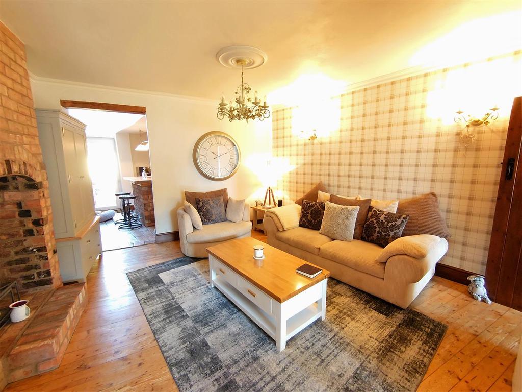 Living Room 1c.jpg