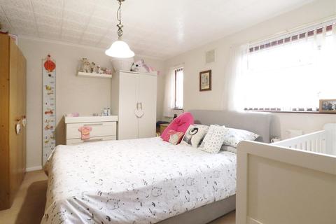 45 Kirby Road, Dartford, DA2 6HE