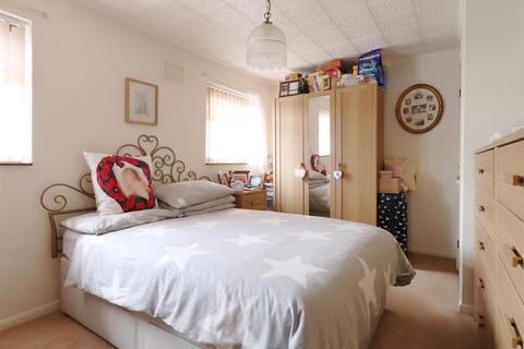 45 Kirby Road, Dartford, DA2 6HE