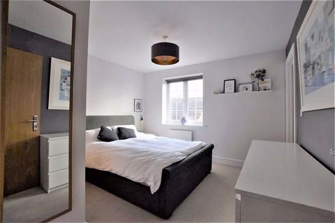 4 Callows Orchard, Rushwick, Worcester, WR2 5GU