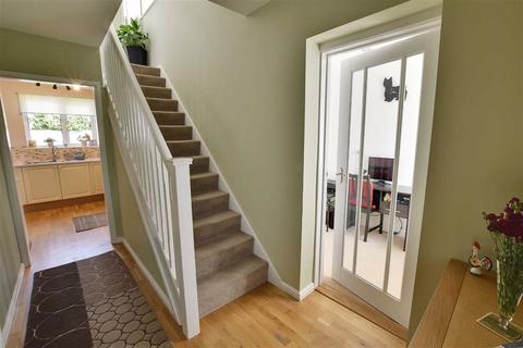 2 Jacomb Road, Lower Broadheath, Worcester, WR2 6QW