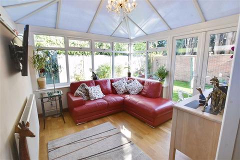 2 Jacomb Road, Lower Broadheath, Worcester, WR2 6QW