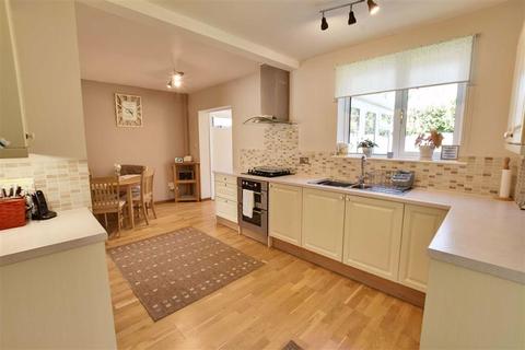 2 Jacomb Road, Lower Broadheath, Worcester, WR2 6QW