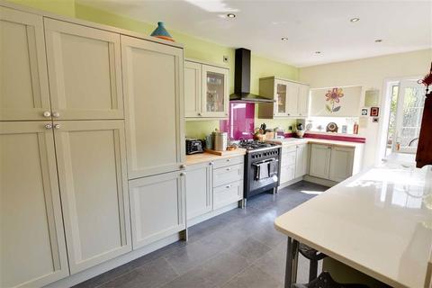 58 Foley Road, Worcester, WR2 4NE