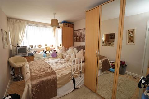 13 Cheviot Close, Horwich, Bolton, BL6 7DF