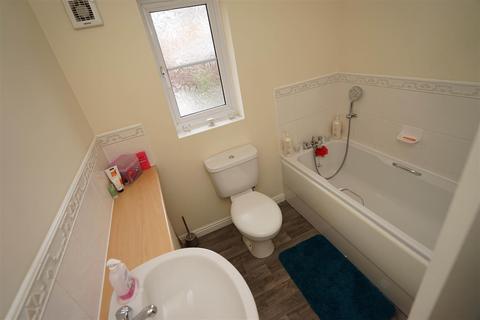 19 Abbeylea Drive, Westhoughton, Bolton, BL5 3ZD