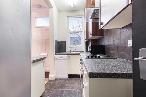 48 Beechwood Mount, Leeds, LS4 2NQ
