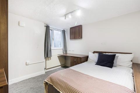 48 Beechwood Mount, Leeds, LS4 2NQ