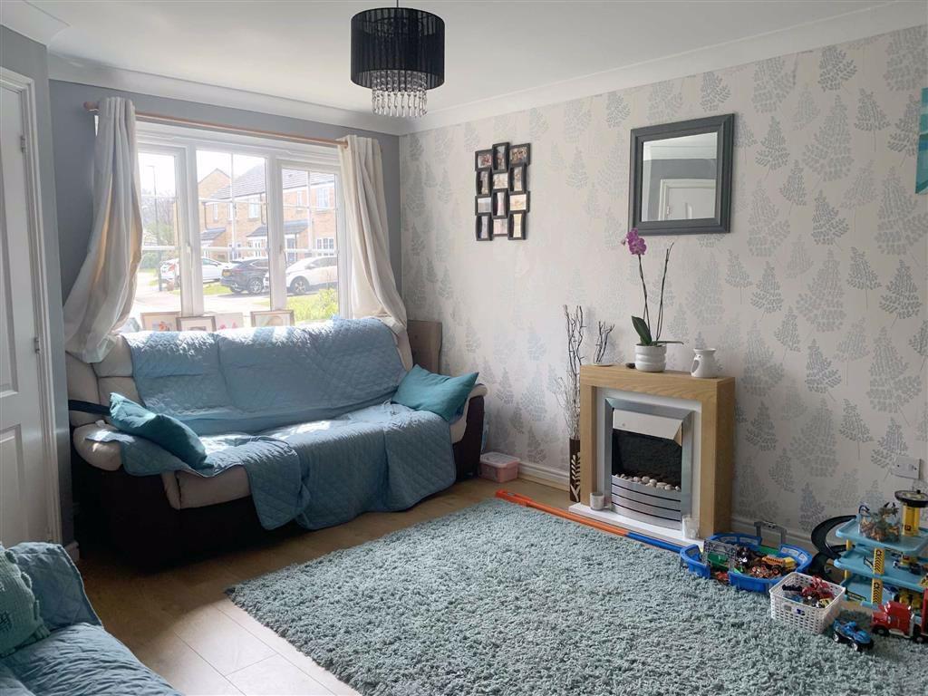 Beech View Drive, Harpur Hill, Buxton 3 bed end of terrace house £206,995
