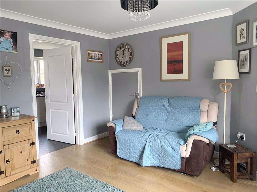 Beech View Drive, Harpur Hill, Buxton 3 bed end of terrace house £206,995