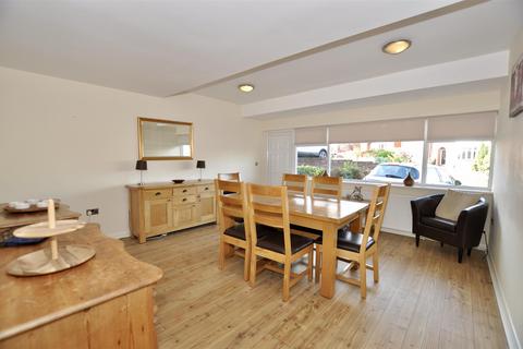 27 Beckman Road, Stourbridge, DY9 0TZ