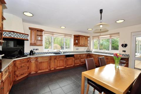 27 Beckman Road, Stourbridge, DY9 0TZ
