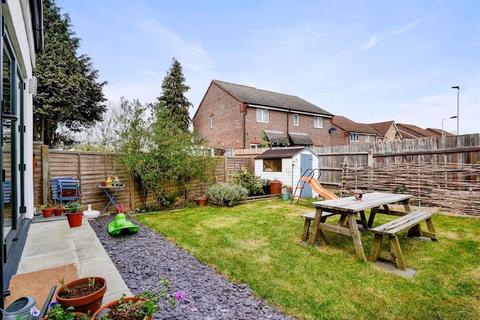 108 Moremead Road, London, SE6 3LT