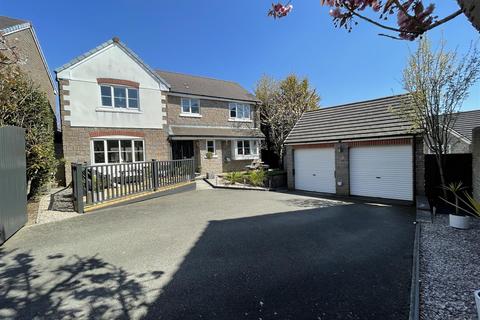 112 Retallick Meadows, St Austell, PL25 3BZ